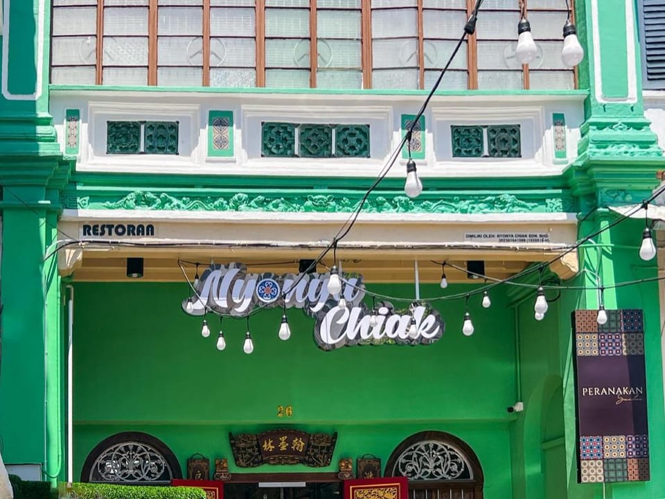 Peranakan Suites Georgetown Apartment in George Town