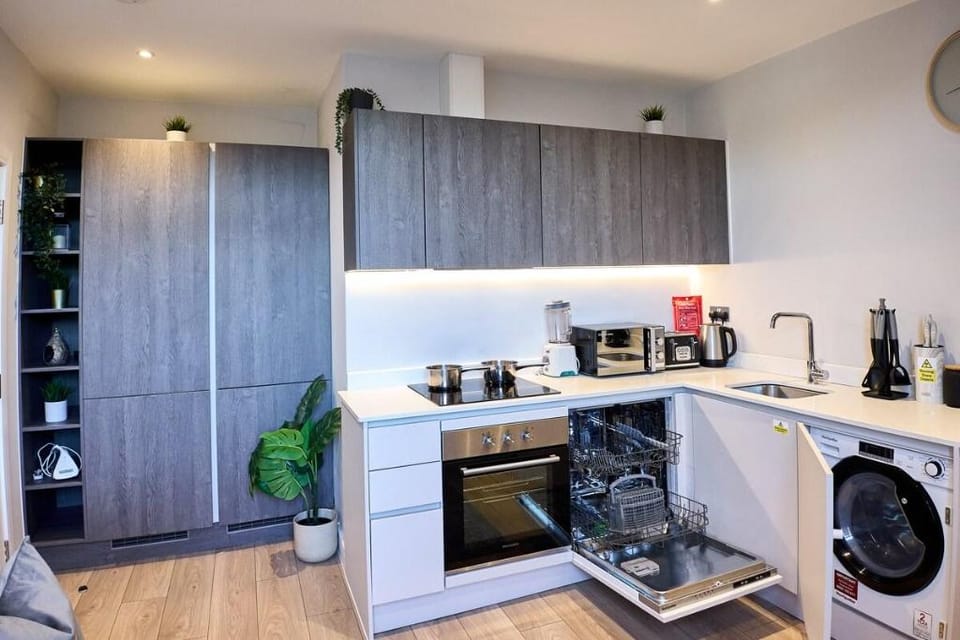 Pluxa Arctic Vacation rental in Harrow