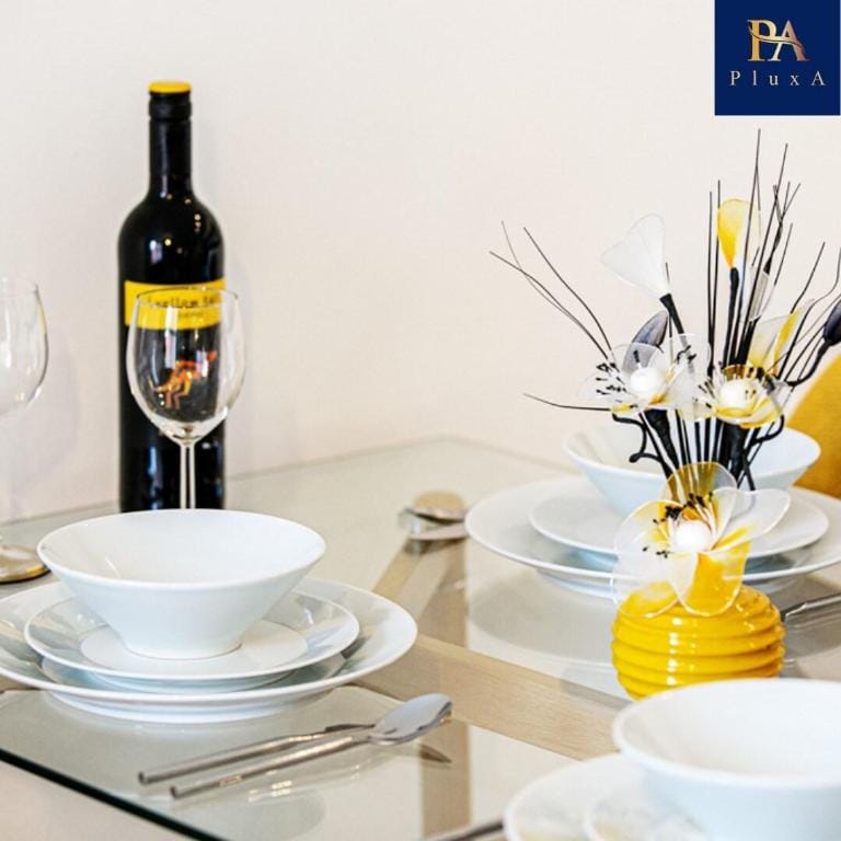 Pluxa WaterSide Apartment Vacation rental in Birmingham