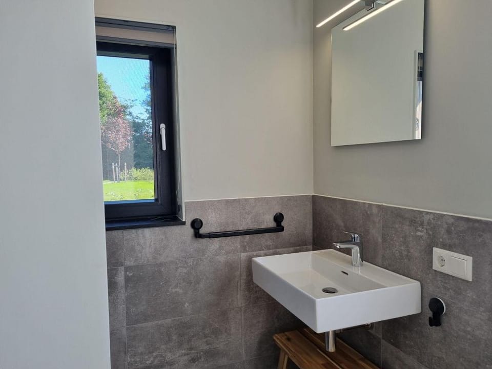 Water Villa in Balk with Private Jetty Vacation rental in Friesland, Netherlands