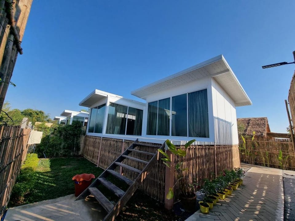 BaanSwanna สวันนาโฮม วัดร่องขุ่นเชียงราย Vacation rental in Thailand
