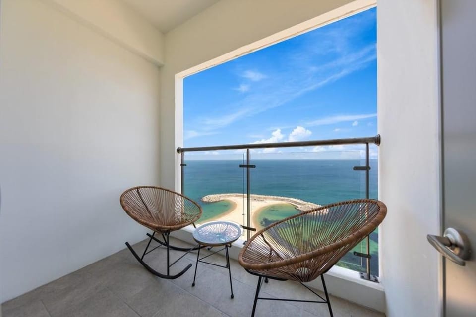 Sokcho Summit Bay #1703 Bed and Breakfast in South Korea