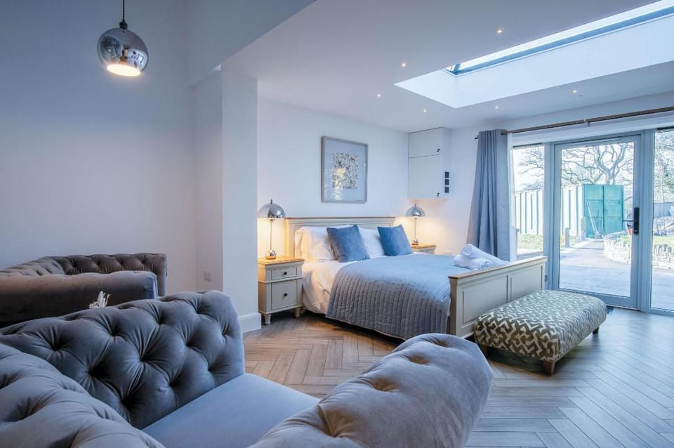 Suite 15 - Sleeping Giant Hotel - Pen Y Cae Inn Apartment in Wales
