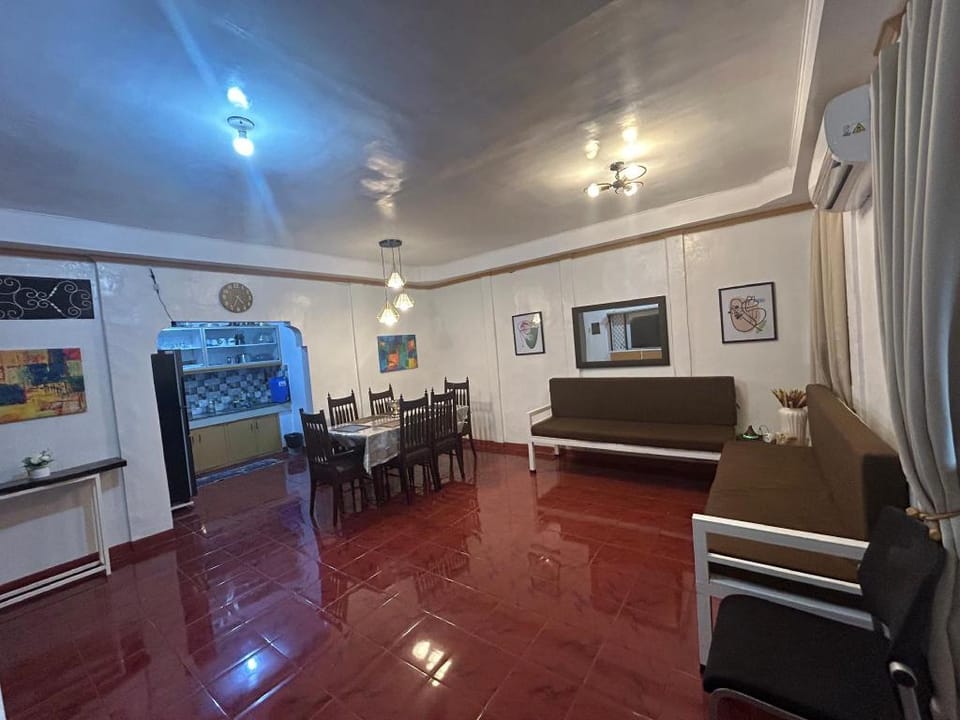 ACL Staycation with mini pool: Unit 3 Vacation rental in Region of Manila