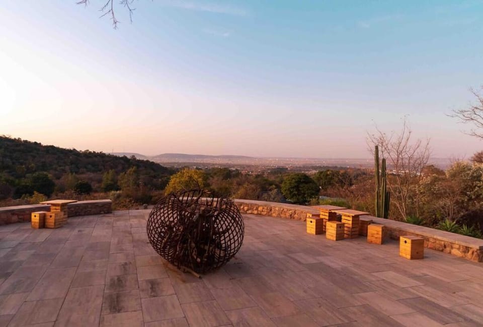 Urban Oasis-serene ✨self checkin & scenic views? Vacation rental in Pretoria