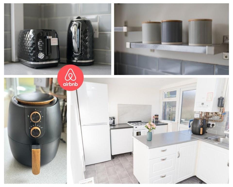 Perfect for Contractors  *  Long Term Discounts! Vacation rental in Oldbury