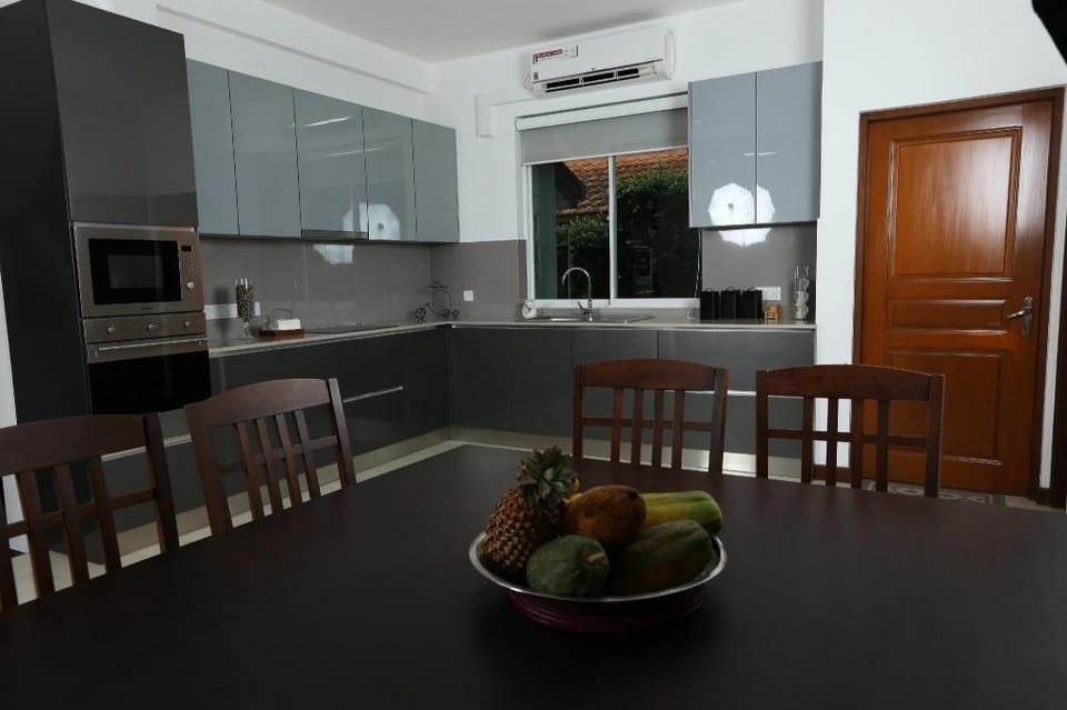 Romantic and cosy stay  Villa in Western Province