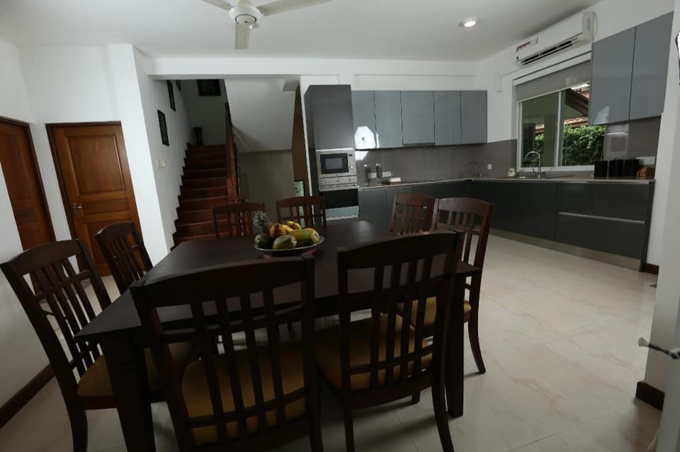 Romantic and cosy stay  Villa in Western Province