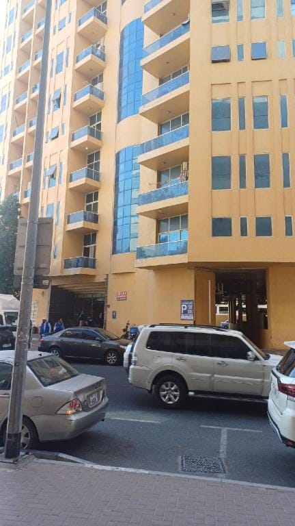 Sahara Hostels and Private Room Hotel in Al Sharjah