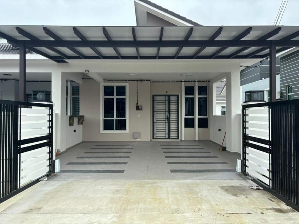 Saujana Homestay Kluang Vacation rental in Johor