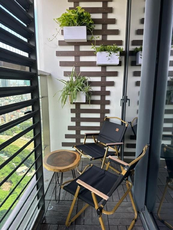 Luxury Aparment 2Bedroom Lê Quang Đạo Hà Nội Apartment in Laos