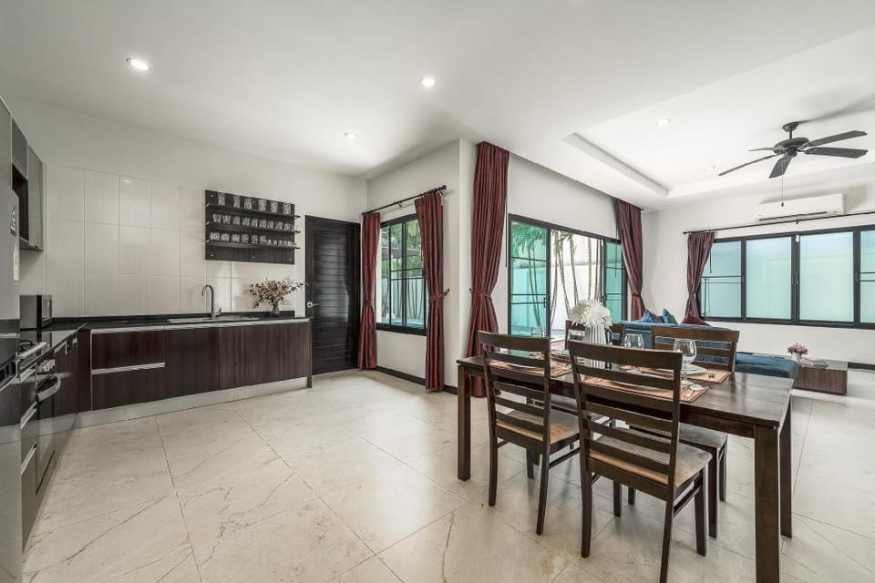 Balinese-style, 2BR Private Pool Villa Faye Apartment in Rawai