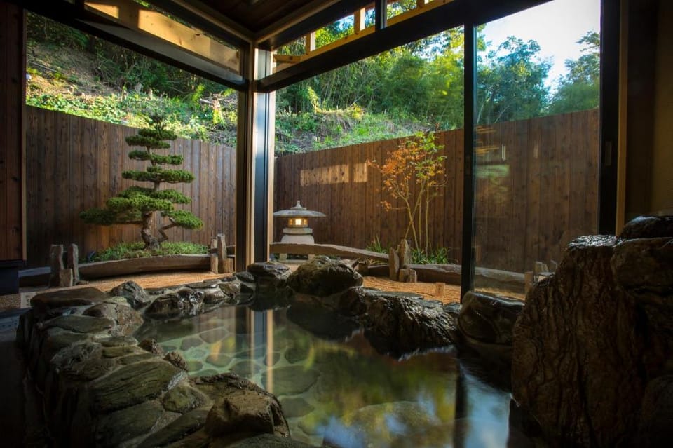 Taiza Onsen Sumihei Ryokan in Kyoto Prefecture