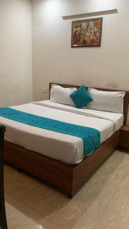 Hotel KDINN BY SM Hotels Apartment in Punjab, India