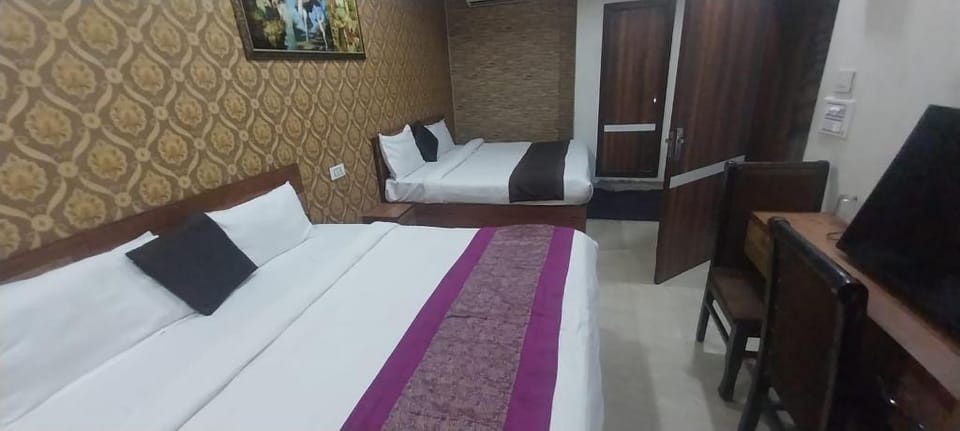 Hotel KDINN BY SM Hotels Apartment in Punjab, India