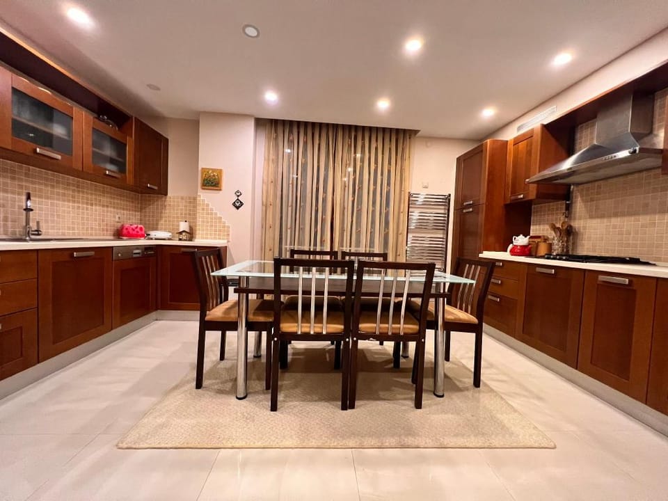 Fenerbahçe Stadium 3min Amazing LXRY 4BR Apt 200m2 Apartment in Istanbul