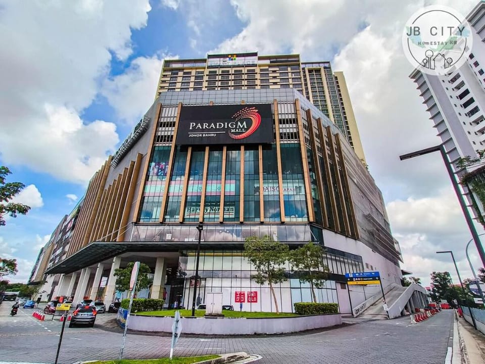 Pine Tree Bayview Suites by JBcity Home Apartment in Johor