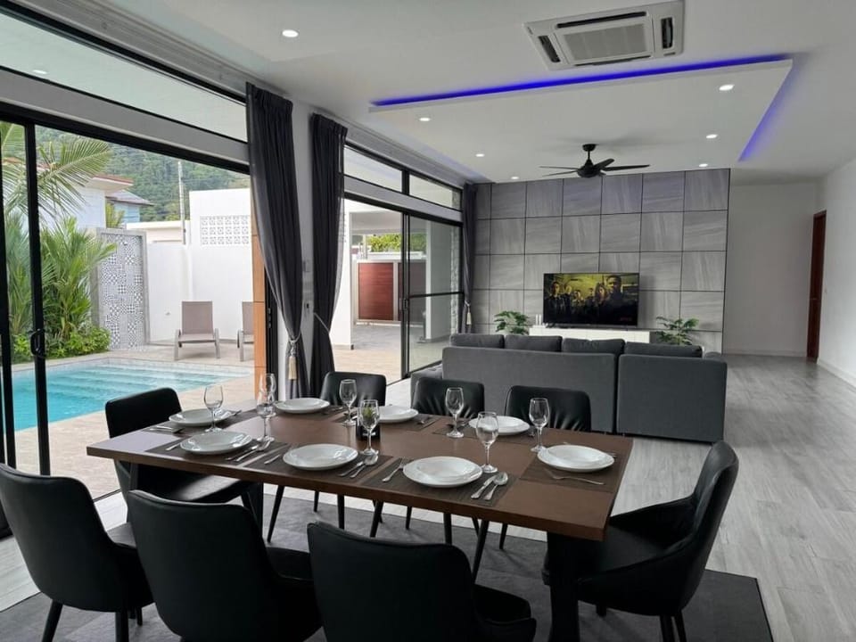 Sweet Luxury Escape Phuket Villa in Rawai