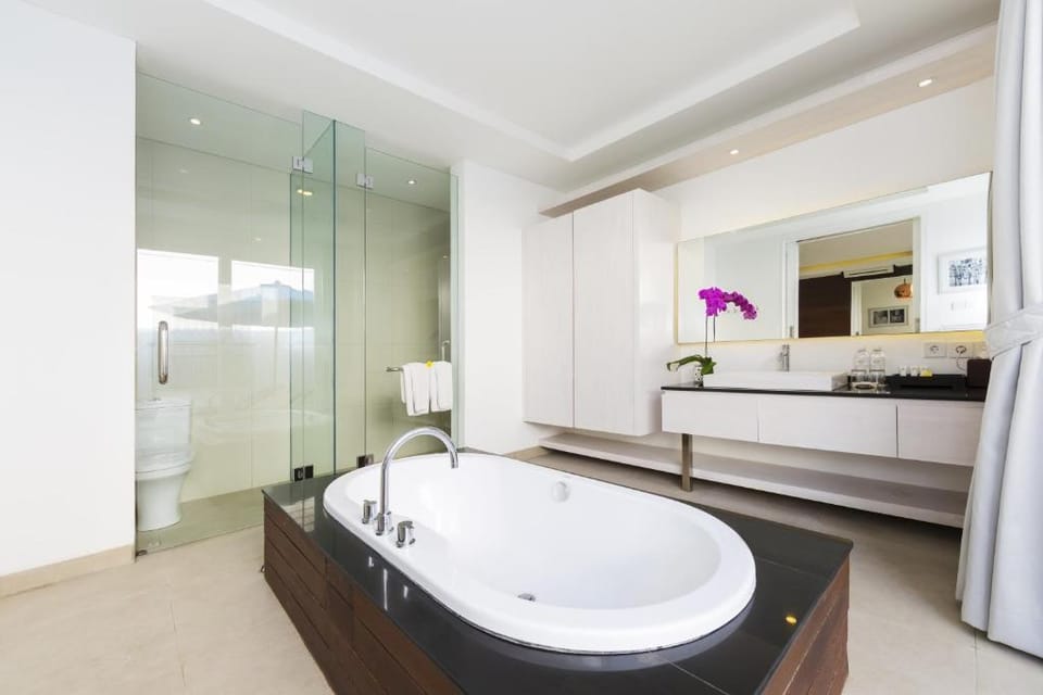 Great 2BR Private Pool Villa in Center Seminyak Villa in North Kuta