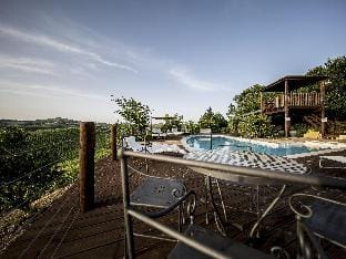 Charming Apartment in Ascoli Piceno with Swimming Pool Apartment in Marche