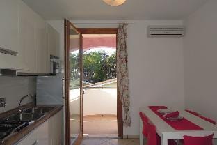Cozy three room apartment with swimming pool by Beahost Rentals Apartment in Bibione