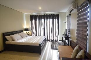 Tagaytay Crosswinds Luxury Condo Apartment in Tagaytay