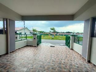 Fayyadh Homestay Teluk Intan 3R2B Vacation rental in Perak Tengah District