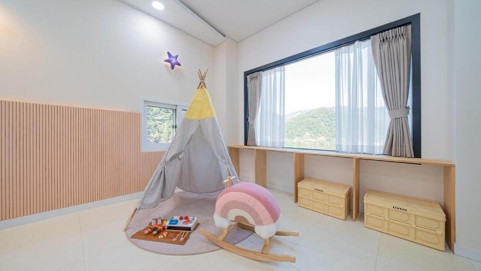 Gapyeong Wow Kids Pool Villa Bed and Breakfast in Gyeonggi-do