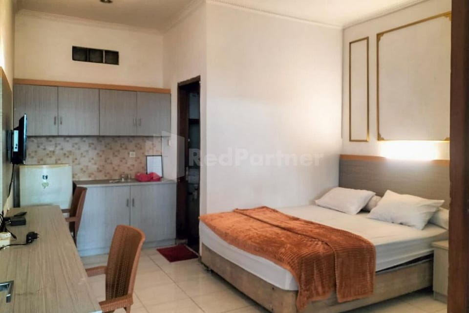 Rosa Luxury Jagakarsa RedPartner Hotel in South Jakarta City