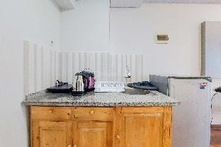 ComfyWarm Studio Serpong Greenview Apt By Travelio Apartment in Jakarta