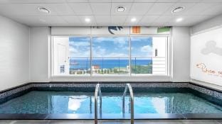 Pohang White 7 Dog Pool Villa Bed and Breakfast in South Korea