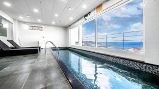 Pohang White 7 Dog Pool Villa Bed and Breakfast in South Korea