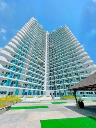 Spacious Studio | Pool & Baguio-Like City Views Apartment in Calabarzon