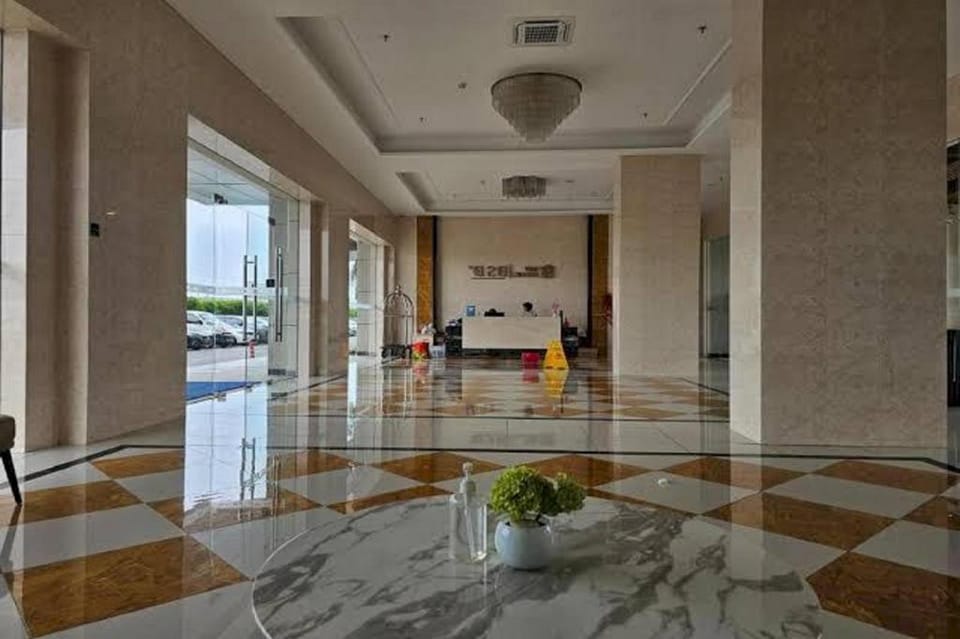 Capital O 93529 September House Hotel in West Java