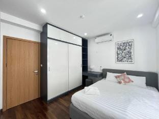 ThaiNguyen 2bed Tecco  withGym/pool- 20min Samsung Apartment in Laos