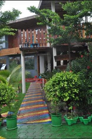 Leopard Farmhouse  Farm Stay in India