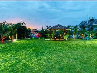 Leopard Farmhouse  Farm Stay in India