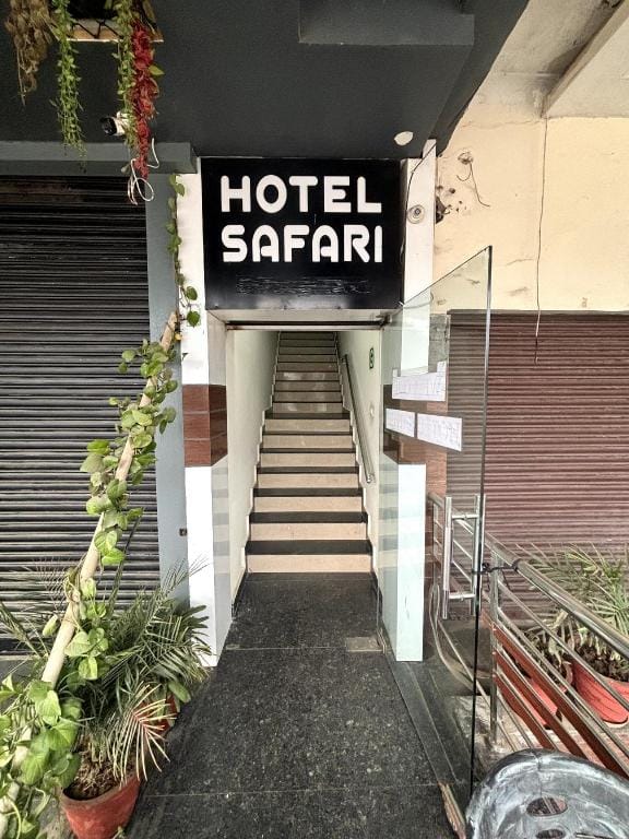 Hotel Safari Hotel in Punjab, India