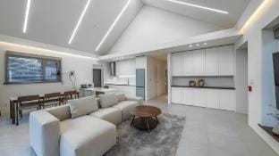 Hongcheon Jamjeok Private Pension Bed and Breakfast in Gyeonggi-do