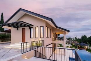 Villa Bahenol Puncak, when luxury meet serenity Villa in Cisarua