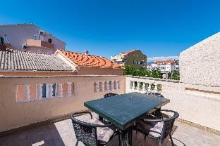 Ivica two bedroom apartment L, Novalja Apartment in Novalja
