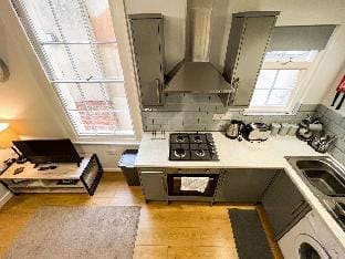 Suitely - Berkeley Apt 2 Vacation rental in Cheltenham