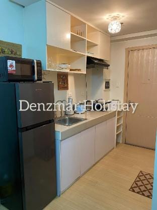 Tress Residences Crib by Dennis S. Apartment in Quezon City