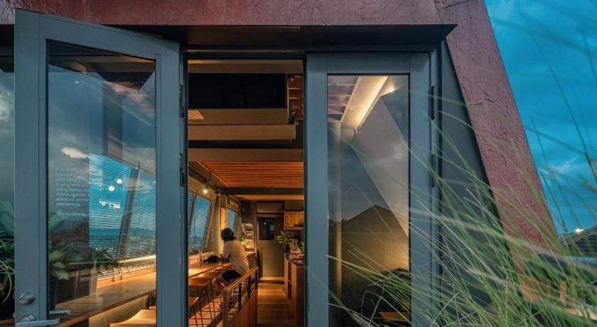 PituRooms Hotel in Indonesia