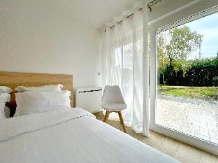 Koala Wakeup Suite avec Balcon 03 Vacation rental in Vitry-sur-Seine