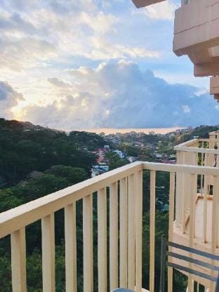 Baguio Condo Transient Moldex by Dei Gratia Apartment in Baguio