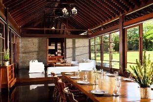 Wooden House 7 BR Garden View IR37 Villa in North Kuta