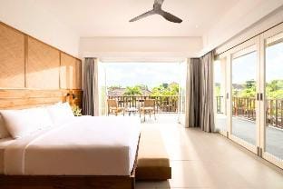 Cambodia 5 BR Private Pool Villa IR38 Villa in Kuta