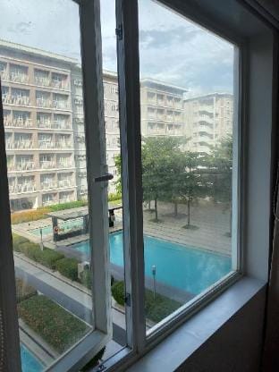 The Tiny Studio@Trees Residences Pool View Vacation rental in Quezon City