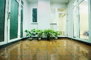 chez tram homestay - deluxe queen studio#201 Apartment in Hanoi